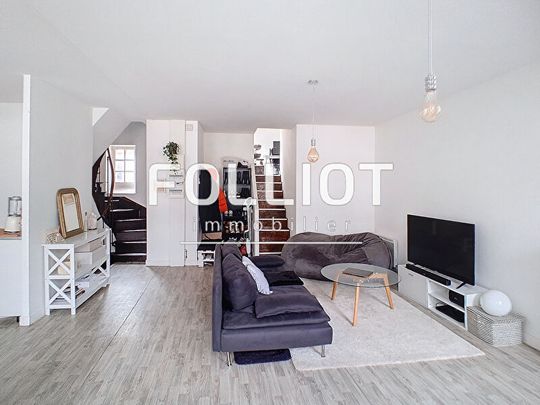 A LOUER - VILLEDIEU LES POÊLES Hyper centre - T7 en triplex - 128 m² - Photo 1