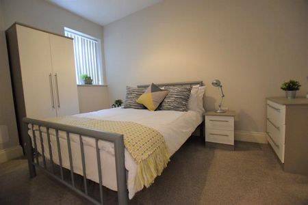 2 Bedroom Apartment To Let - Photo 4