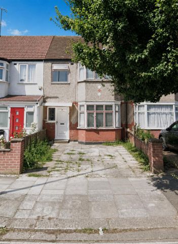 Tavistock Avenue, Perivale, Greenford UB6, London - Photo 4