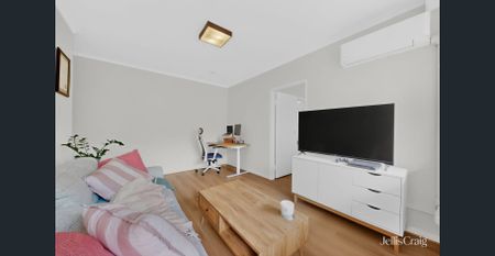 Bright, Spacious & Available Furnished or Unfurnished! - Photo 3