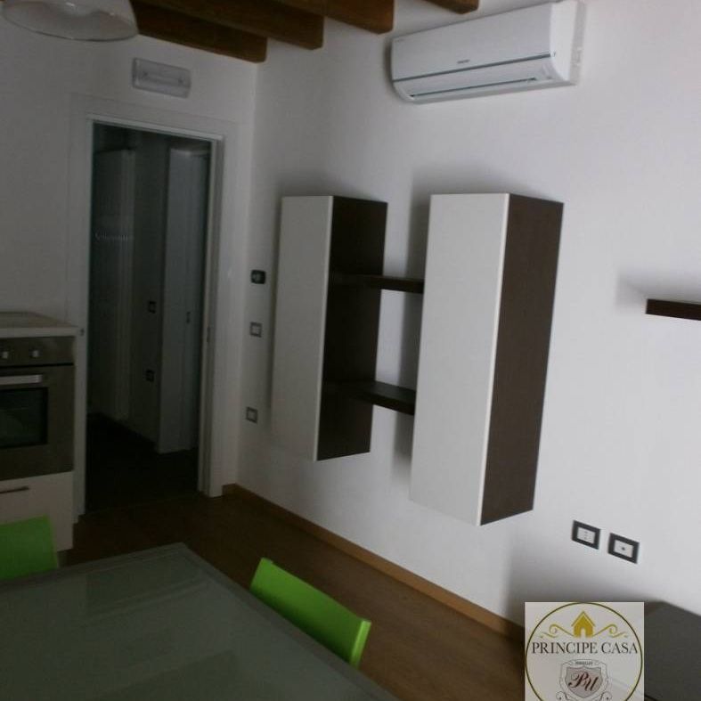 Villa a schiera via Principe Umberto 54/B, Centro Storico, Este - Photo 1