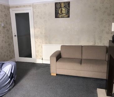 2 Bed Flat, Ashburnham Road, LU1 - Photo 5