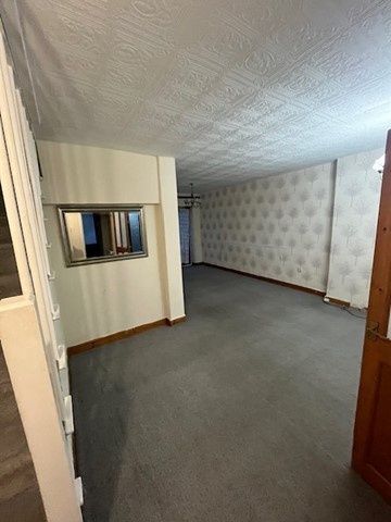 3 Bed Semi-Detached House, Thurlston Crescent, M8 - Photo 2