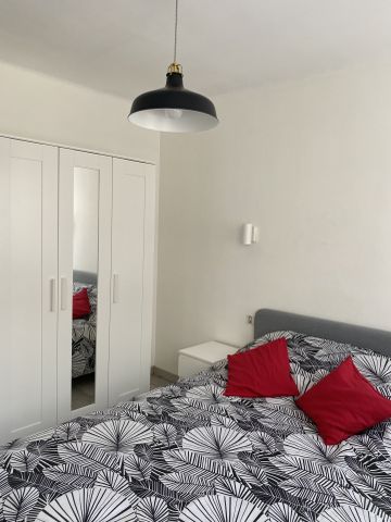Location Appartement 3 pièces 54m² MARSEILLE 10ème - Photo 3