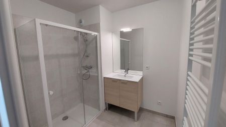 location Appartement T2 DE 43.64m² À GRENOBLE - Photo 3