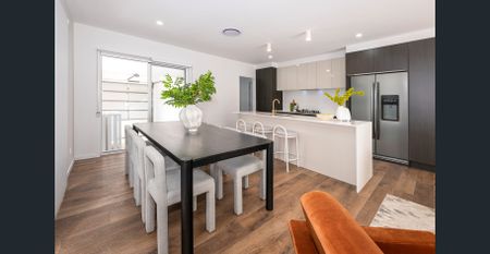 Brand New Townhouse in the heart of Rochedale - Photo 4