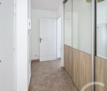 Location Appartement 3 pièces 62m² CAGNES SUR MER 06800 - Photo 3