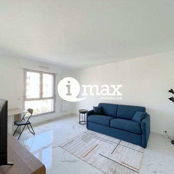 Location Appartement COURBEVOIE - - Photo 1
