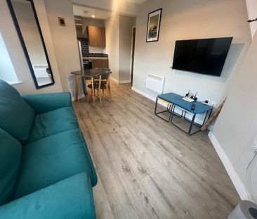 1 bedroom flat to rent - Photo 2