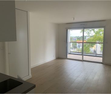 2 Pièces BRUZ – - Photo 1