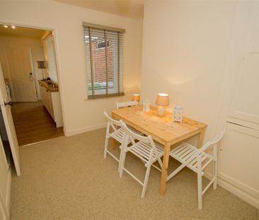 Whitfield Street - Photo 3