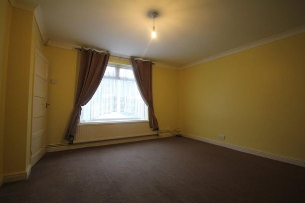 3 Bed Semi-Detached House, Weoley Avenue, B29 - Photo 1