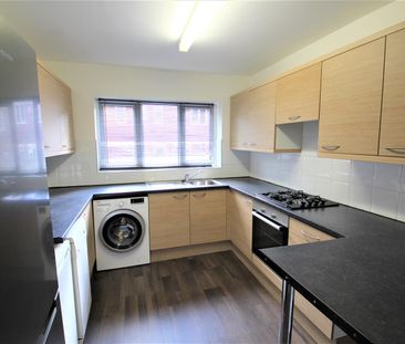 Ash Road, Headingley, Leeds, LS6 3HD - Photo 5