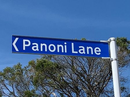 3 bedroom architecturally designed terraced house - Photo 3