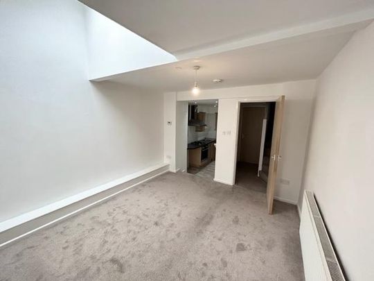 2 bedroom townhouse to rent - Photo 1