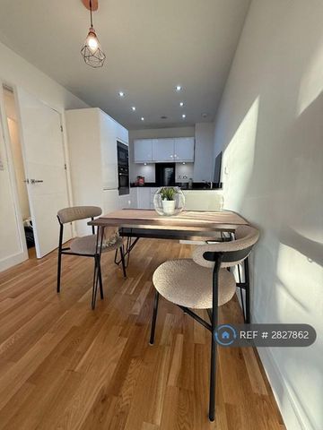 1 bedroom flat to rent - Photo 4