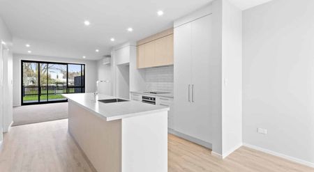 Excellent Location - Photo 2