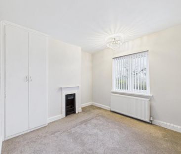 2 bedroom semi-detached house to rent - Photo 3