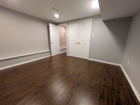 For Lease - 86 Asquith Avenue Unit# Main, Toronto, Ontario - Photo 4
