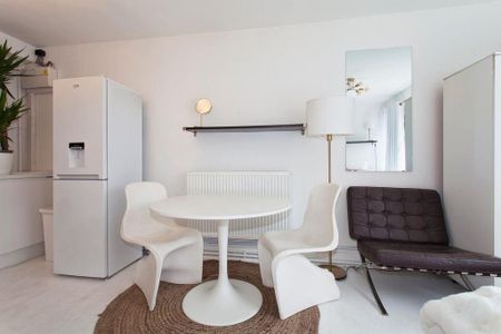 Studio to rent - Photo 5