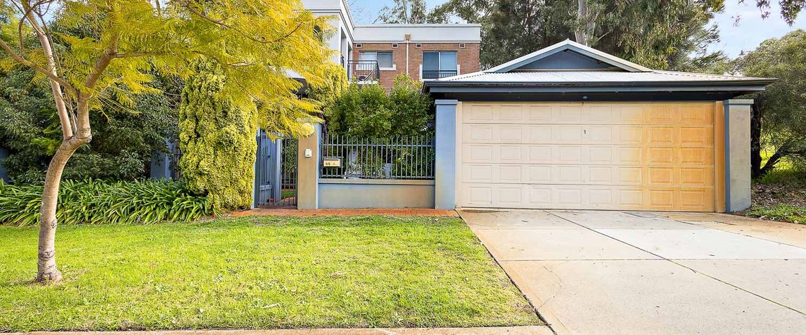 1/5 Doherty Road, Coolbellup WA 6163 - Photo 1