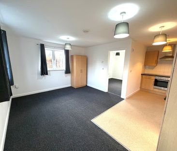 High Street, Didcot - Photo 1