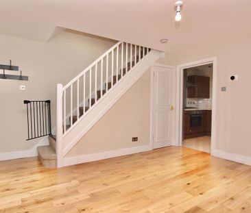 2 bedroom terraced house to rent - Photo 3