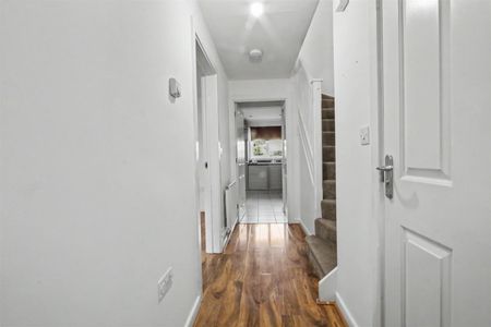 3 Bedroom House to let - Photo 2
