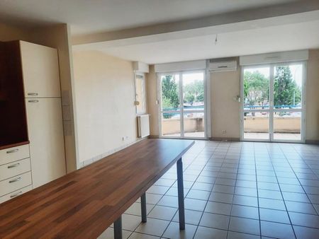 Location Appartement 3 pièces 74m² - Photo 5