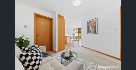 Single level bliss. - Photo 3