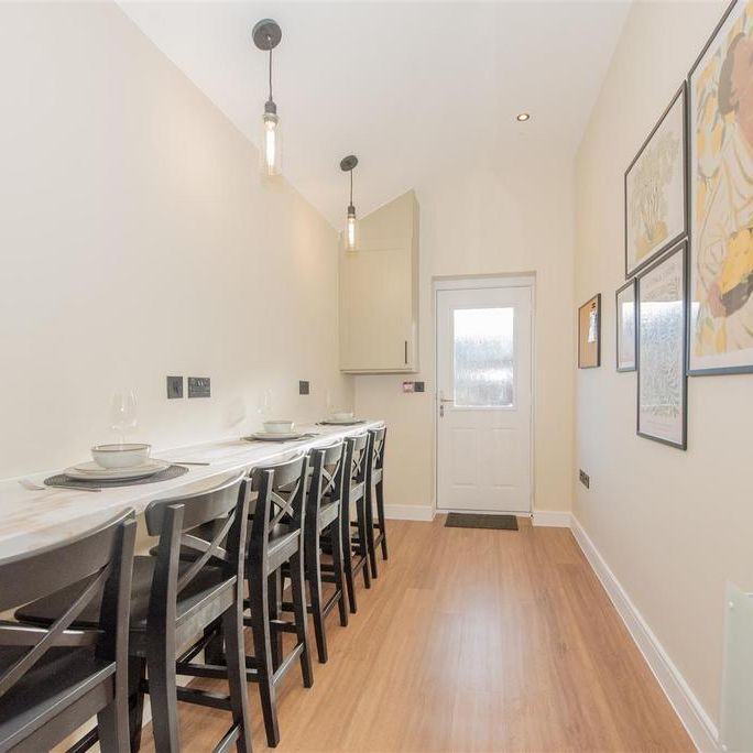 1 bedroom in a house share to rent - Photo 1