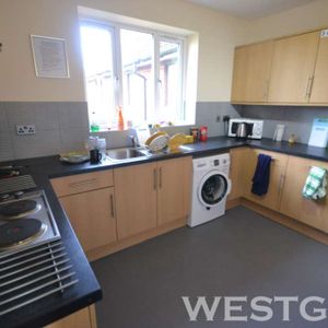 Price £665 pcm - Available 01/07/2025 - Furnished - Photo 2