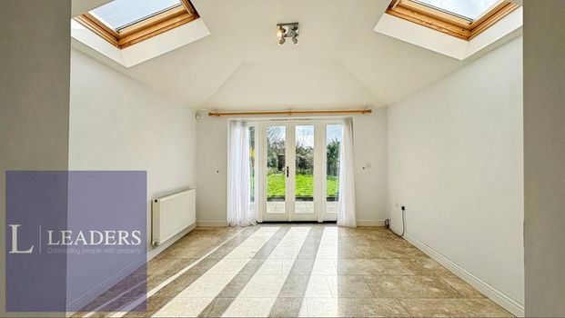 4 bedroom house to rent - Photo 1