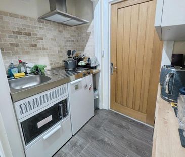 Studio to rent - Photo 4