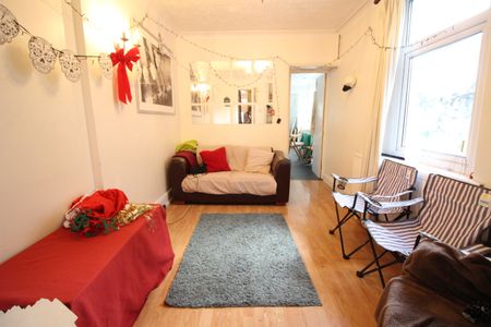 Donald Street, Roath - Photo 2