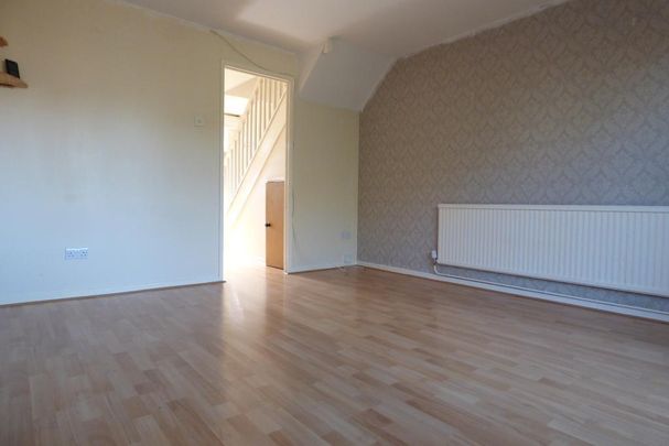 Terraced House - Photo 1