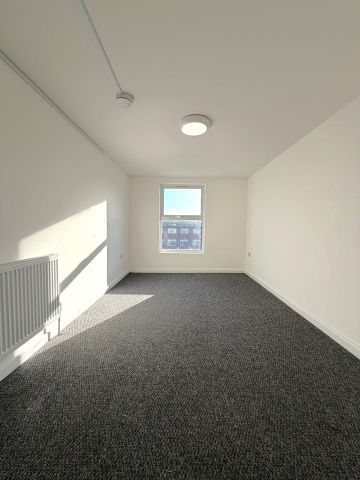 1 Bed Flat, White Hart Lane, N22 - Photo 2