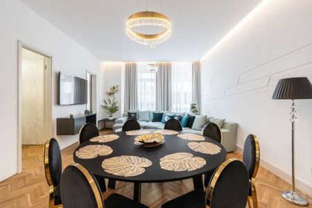 Kristóf square - Fotó 4