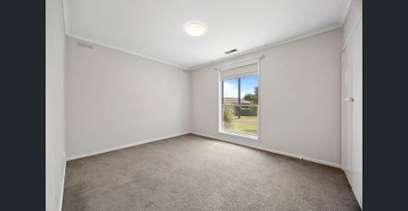 Affordable Three Bedroom Home In Sought After Location! - Photo 3