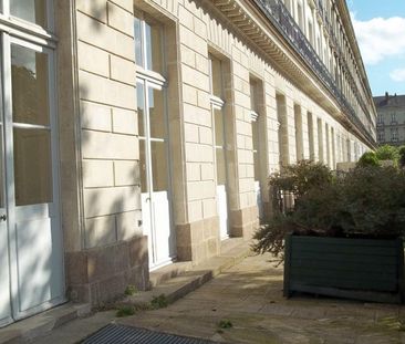 Louer appartement 4 pièces de 149 m² - Photo 5