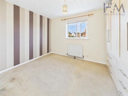 2 bedroom end of terrace house to rent - Photo 3