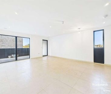 Alpine Road, London, NW9 - Photo 4