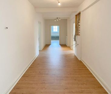 Wohnen zur Miete in einer Burg? 4-Zimmer Wohnung in der Burg Volper... - Photo 1