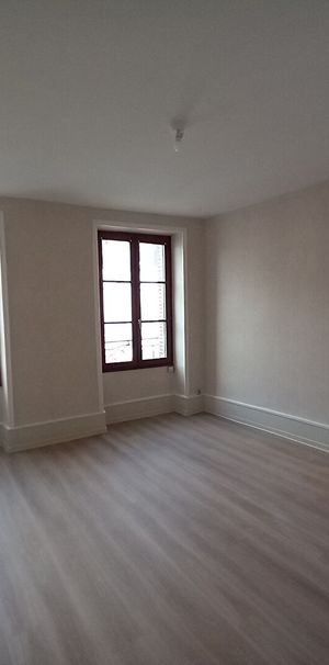 BEL APPARTEMENT T3 - 72 m² - PARAY LE MONIAL - Photo 1