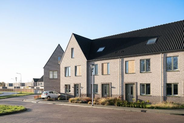 Te huur: Huis Addy Kleijngeldstraat 102 in Helmond - Photo 1
