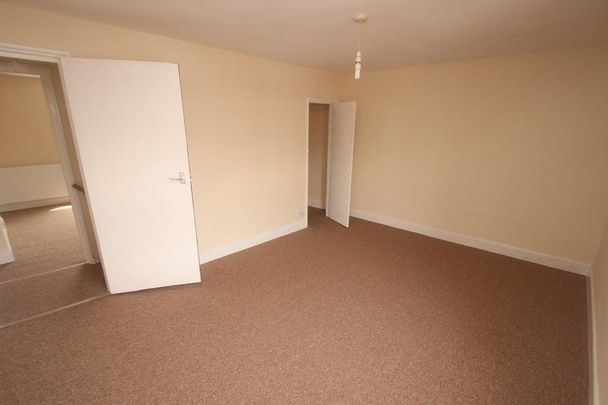 2 bedroom maisonette to rent - Photo 1