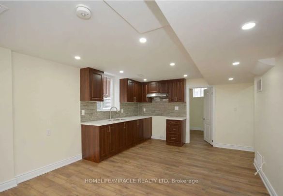 833 Mays Crescent #Bsmt - Photo 1