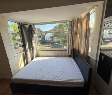 House share to rent - Photo 1