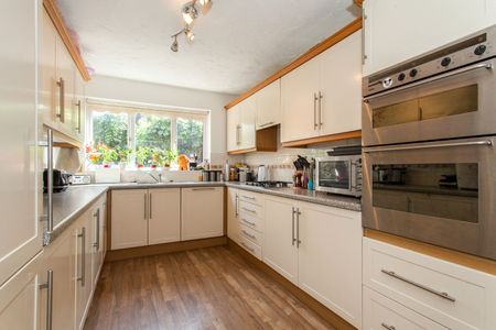 5 bedroom house to rent Russet Close, St. Ives, PE27 - Photo 3