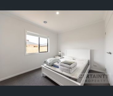 11 Lodge Way, Werribee, Vic 3030 - Photo 4